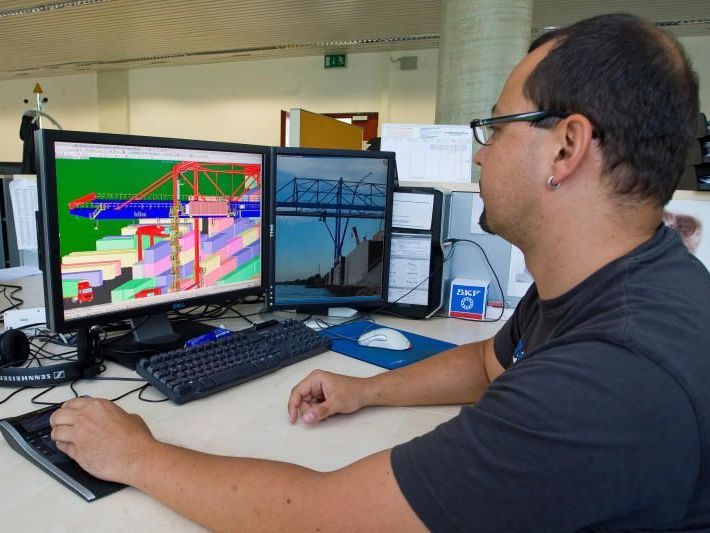 Die heimischen Klein- und Mittelbetriebe sind in allen Branchen erfolgreich tätig. Die heimischen Klein- und Mittelbetriebe sind in allen Branchen erfolgreich tätig.