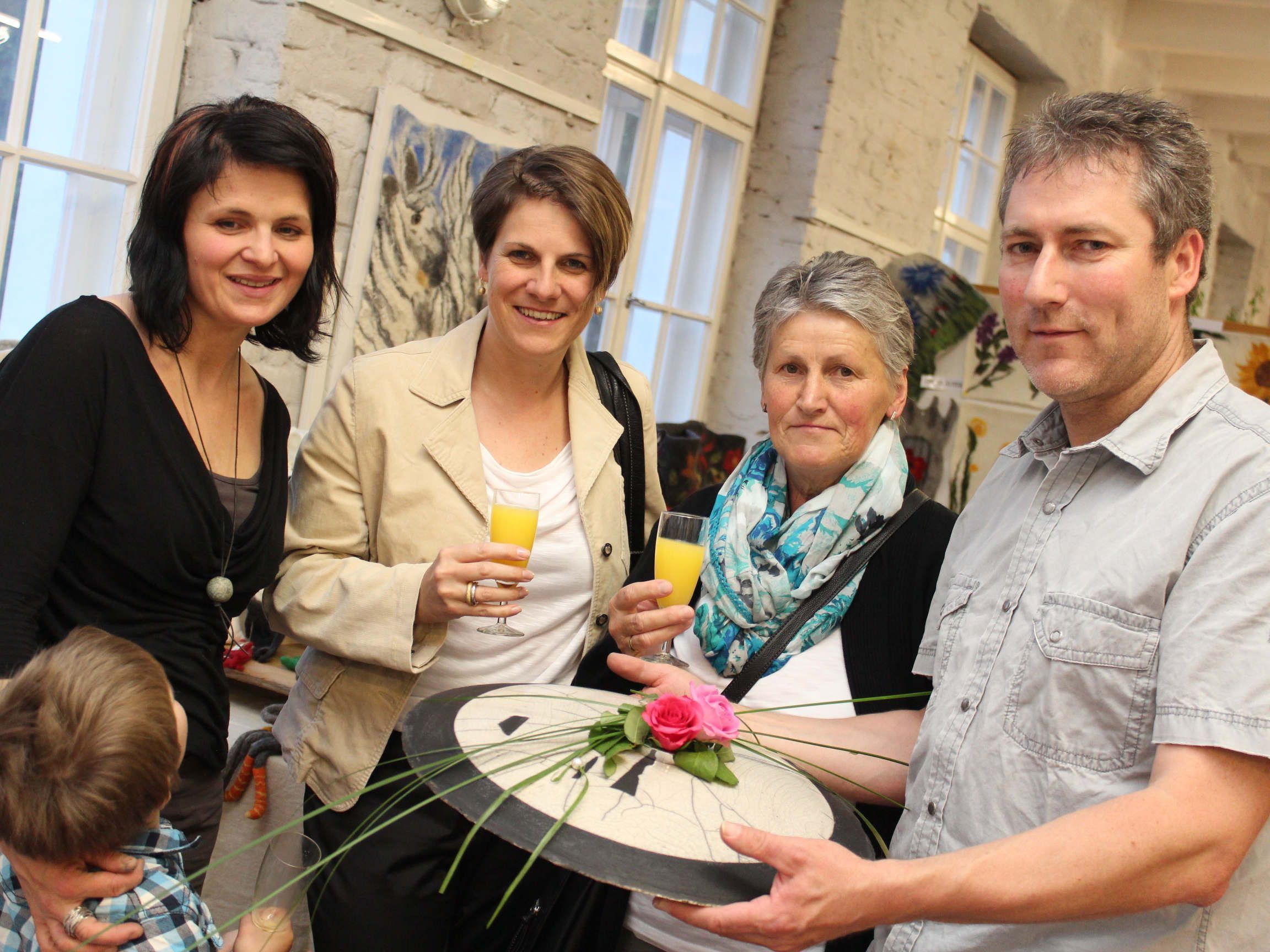 Simone Gmeiner-Stadelmann, Sandra und Sylvia Eberle, Gebhard Stadelmann.