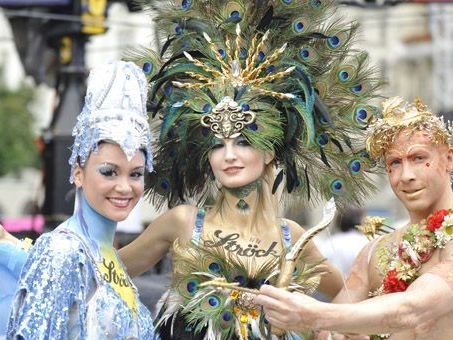 Wir berichten ab 10 Uhr live von der Pressekonferenz zum Life Ball 2012. Wir berichten ab 10 Uhr live von der Pressekonferenz zum Life Ball 2012.