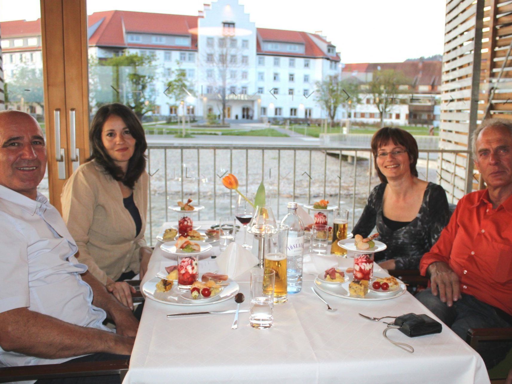 Ein stimmungsvoller Abend mit „Jazz & Tapas“ im Badehaus am Lochauer Kaiserstrand. Ein stimmungsvoller Abend mit „Jazz & Tapas“ im Badehaus am Lochauer Kaiserstrand.