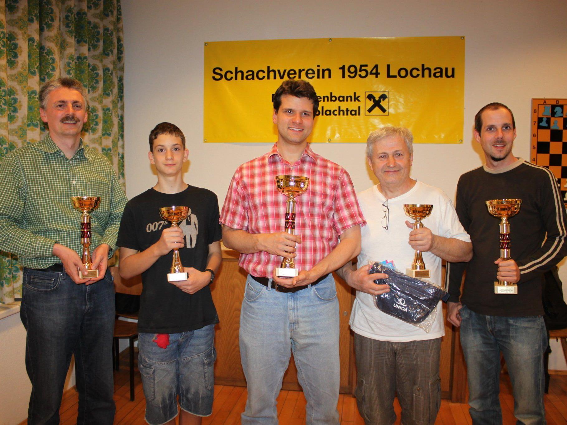 Siegerbild des „5. Lochauer Schachtriathlon“ mit Alois Planatscher, Benjamin Emberger, Jörg Holzmann, Rasim Hasovic und Peter Ladner, von links.