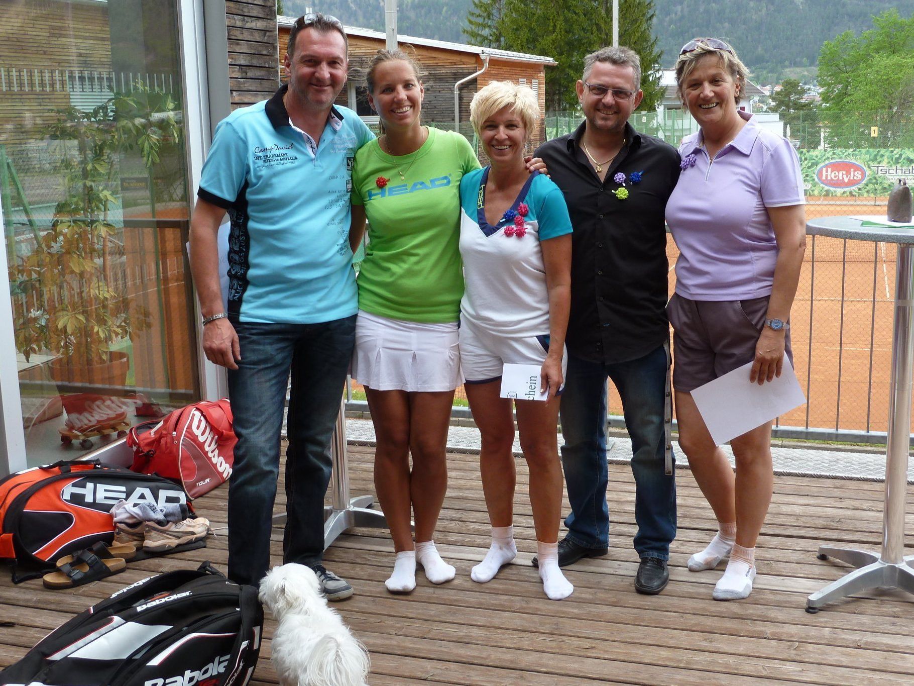 v.l.n.r.: Sportwart Markus Stadlmayr, Tineke Rietjens, Irene Buchmayr, Obmann Gerhard Furtner und Claudia Nenning v.l.n.r.: Sportwart Markus Stadlmayr, Tineke Rietjens, Irene Buchmayr, Obmann Gerhard Furtner und Claudia Nenning