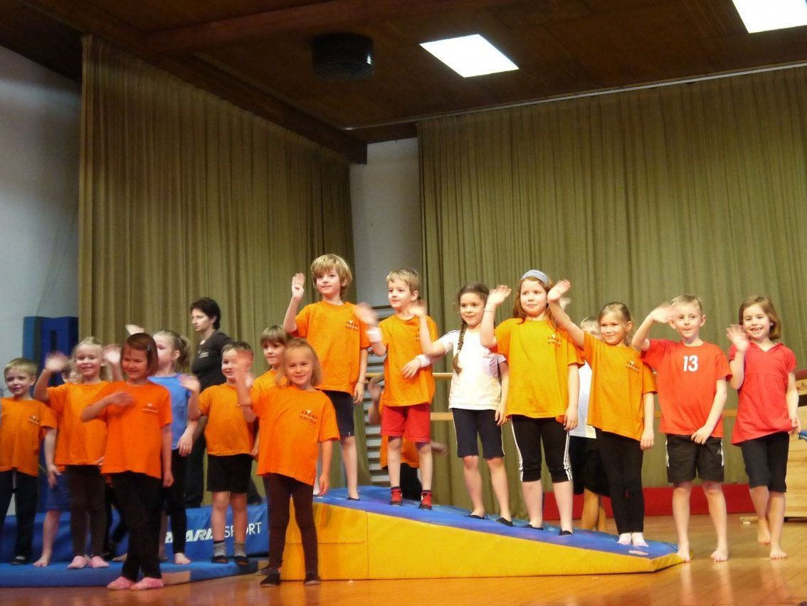 Die jungen Turnerinnen und Turner der Sportgemeinschaft Götzis erhielten ein großes Lob der Zuschauer. Die jungen Turnerinnen und Turner der Sportgemeinschaft Götzis erhielten ein großes Lob der Zuschauer.