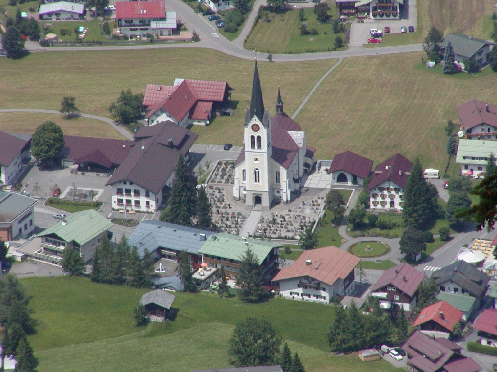Beschluss: Keine öffentlichen Tiefgaragenplätze in Riezlern. Beschluss: Keine öffentlichen Tiefgaragenplätze in Riezlern.