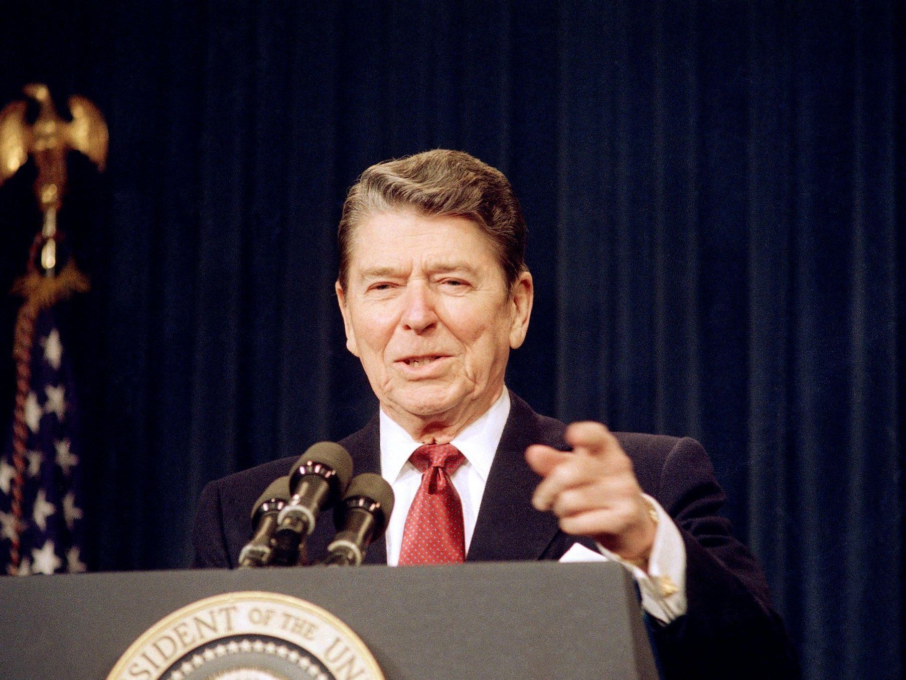 Makabere Versteigerung: Eine Ampulle mit dem (angeblichen) Blut Ronald Reagans. Makabere Versteigerung: Eine Ampulle mit dem (angeblichen) Blut Ronald Reagans.