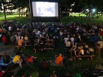 Das Film-Festival Science Fiction im Park zieht Jahr für Jahr Besucherströme an Das Film-Festival Science Fiction im Park zieht Jahr für Jahr Besucherströme an