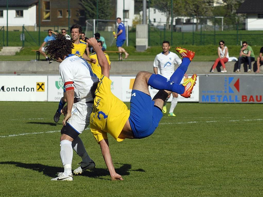 Golm FC Schruns - FC Koblach 1:2 (Spiel am 28. April 2012 im Aktivpark Montafon)