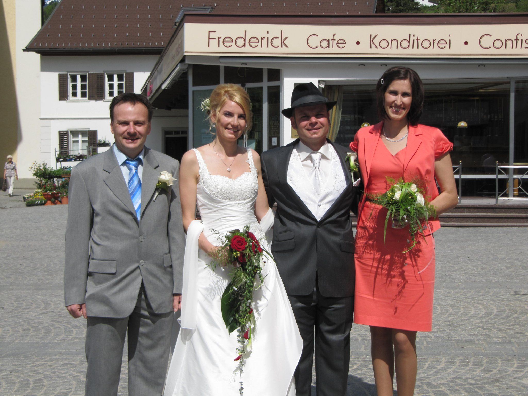 Christa Praschk und Oliver Tschofen feierten am 11. Mai ihre Hochzeit. Christa Praschk und Oliver Tschofen feierten am 11. Mai ihre Hochzeit.