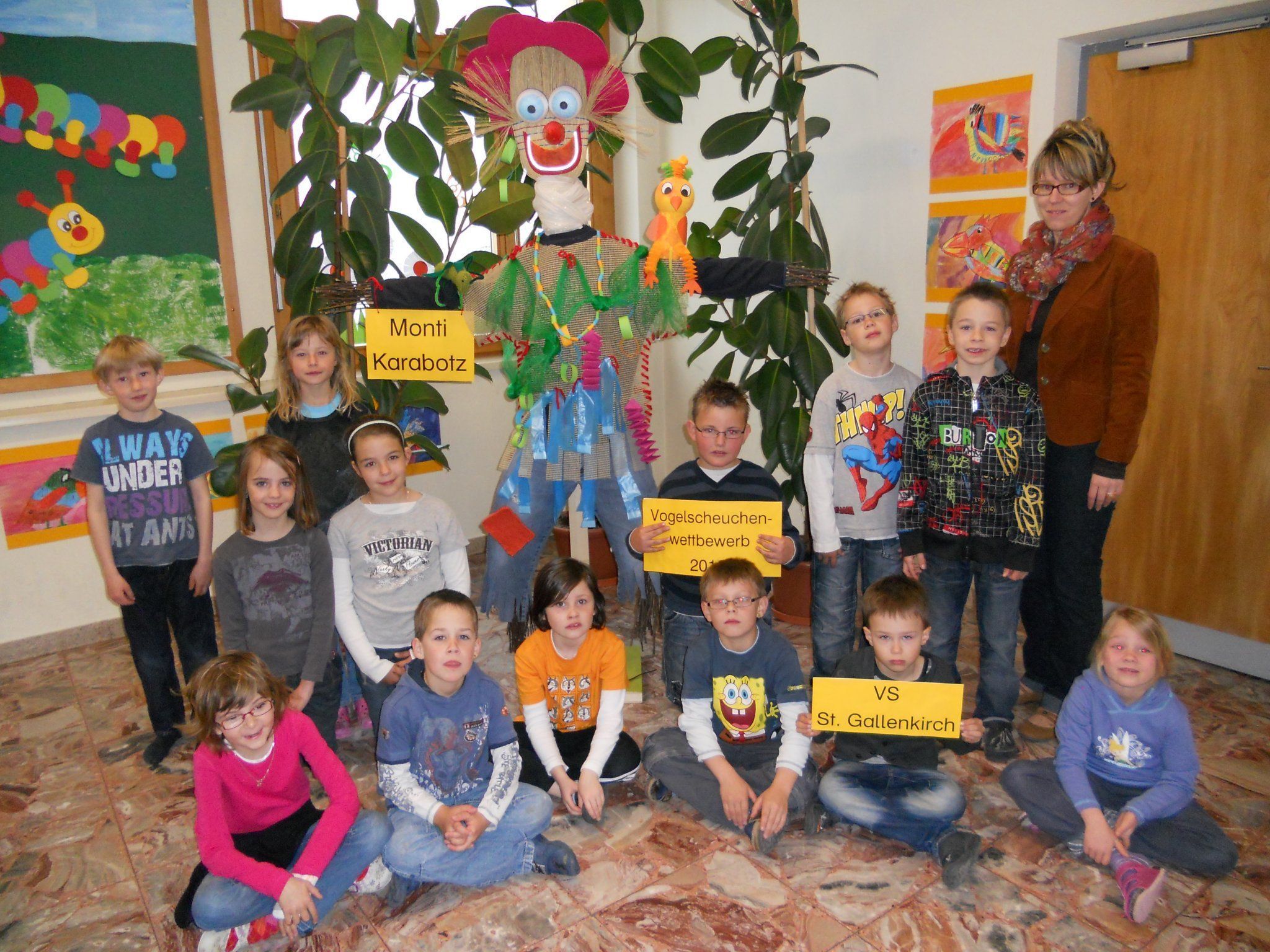 Die 1. und 2. Klasse der VS St. Gallenkirch hat "Monti Karabotz" gebastelt Die 1. und 2. Klasse der VS St. Gallenkirch hat "Monti Karabotz" gebastelt
