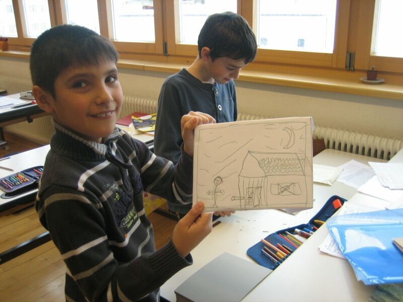 Die Gurtiser Schüler arbeiteten intensiv an „ihrem“ Lese-Wanderweg. Die Gurtiser Schüler arbeiteten intensiv an „ihrem“ Lese-Wanderweg.