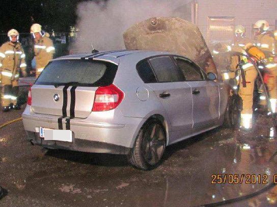 Am Fahrzeug entstand Totalschaden. Am Fahrzeug entstand Totalschaden.