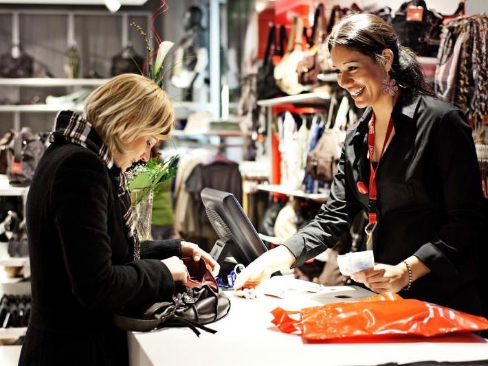 Die Umsatzsteigerung liegt auch an den Vorarlberger Kunden, die nicht mehr in der Schweiz einkaufen. Die Umsatzsteigerung liegt auch an den Vorarlberger Kunden, die nicht mehr in der Schweiz einkaufen.