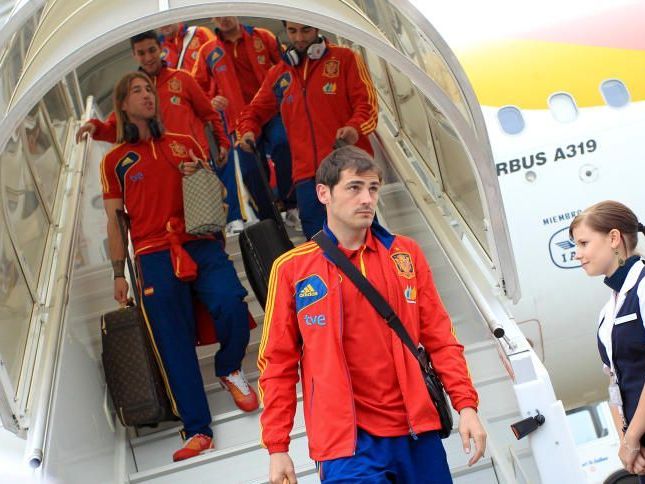 FC Barcelona- und Bilbao-Kicker fehlten ebenso wie Torres und Mata von Chelsea FC Barcelona- und Bilbao-Kicker fehlten ebenso wie Torres und Mata von Chelsea