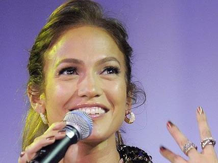 Über Adoption habe sie vorher nie nachgedacht, sagte Jennifer Lopez im Interview. Über Adoption habe sie vorher nie nachgedacht, sagte Jennifer Lopez im Interview.