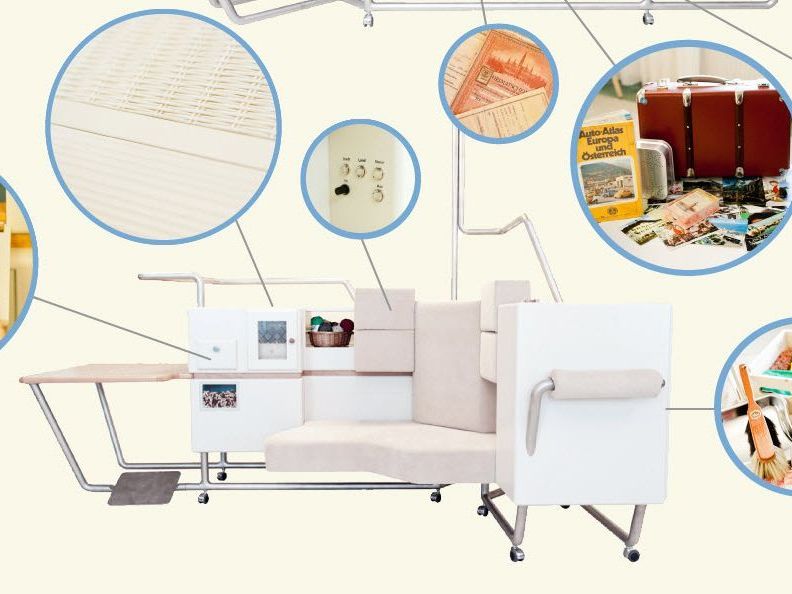 Gefüllt ist das Erinnerungsmöbel mit Alltagsgegenständen. Gefüllt ist das Erinnerungsmöbel mit Alltagsgegenständen.