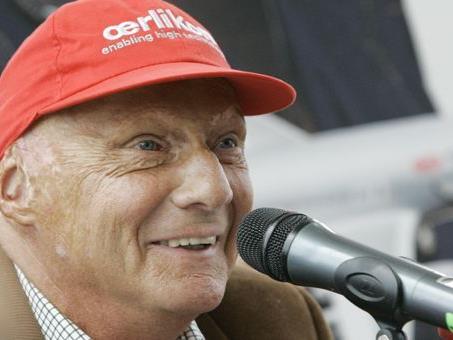 Rennfahrer-Legende Niki Lauda fälschte für seine Karriere sein Maturazeugnis. Rennfahrer-Legende Niki Lauda fälschte für seine Karriere sein Maturazeugnis.