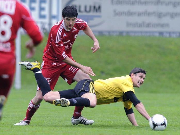 FC Höchst verliert das Topspiel und die Tabellenführung gegen Andelsbuch.