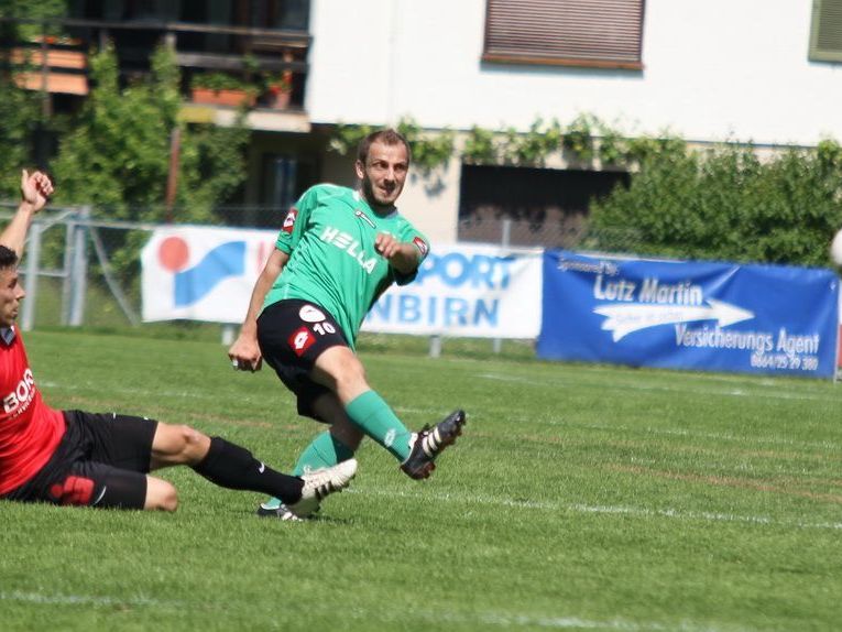 Sevket Akyildiz traf im Doppelpack, aber die Haselstauder holten nur einen Punkt. Sevket Akyildiz traf im Doppelpack, aber die Haselstauder holten nur einen Punkt.