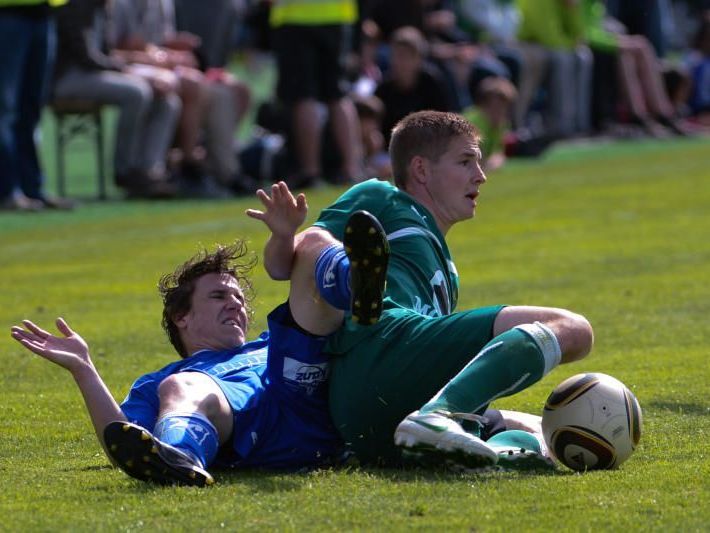 Andelsbuch gewinnt gegen Austria Lustenau Amateure dank zweier später Treffer. Andelsbuch gewinnt gegen Austria Lustenau Amateure dank zweier später Treffer.