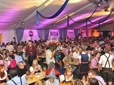 Wir berichten am Dienstag ab 10 Uhr live von der Pressekonferenz zur Wiener Wiesn 2012. Wir berichten am Dienstag ab 10 Uhr live von der Pressekonferenz zur Wiener Wiesn 2012.