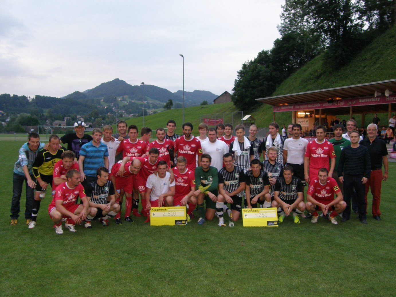 Die beiden Finalisten liéferten den Zusehern ein packendes Finalspiel. Die beiden Finalisten liéferten den Zusehern ein packendes Finalspiel.