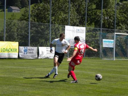 Der FCS 1b verlor in Mellau 1:3 - im Bild Spielertrainer Christoph Stocker