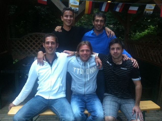 Didi Berchtold, Bernhard Erkinger, Imre Szin, Stefan Plut und Klaus Nussbaumer haben B-Lizenz bestanden. Didi Berchtold, Bernhard Erkinger, Imre Szin, Stefan Plut und Klaus Nussbaumer haben B-Lizenz bestanden.