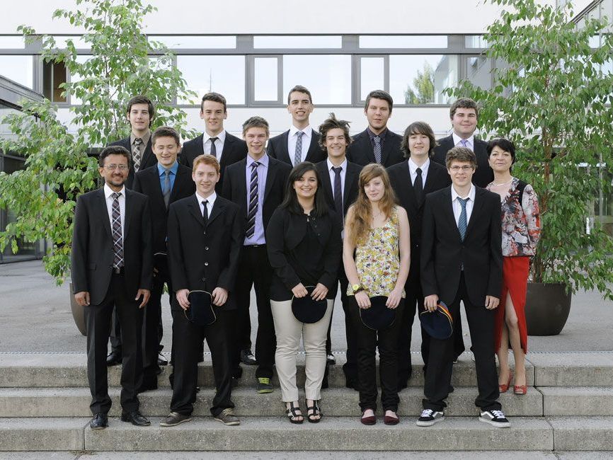 Maturanten der 8i des BORG Dornbirn-Schoren Maturanten der 8i des BORG Dornbirn-Schoren