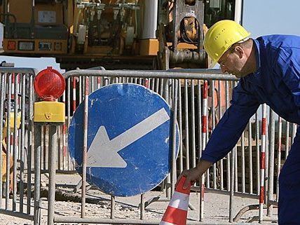 Nach den Bauarbeiten kann man von der A23 Abfahrt Gürtel wieder ungehindert in die Landstraßer Hauptstraße einbiegen Nach den Bauarbeiten kann man von der A23 Abfahrt Gürtel wieder ungehindert in die Landstraßer Hauptstraße einbiegen