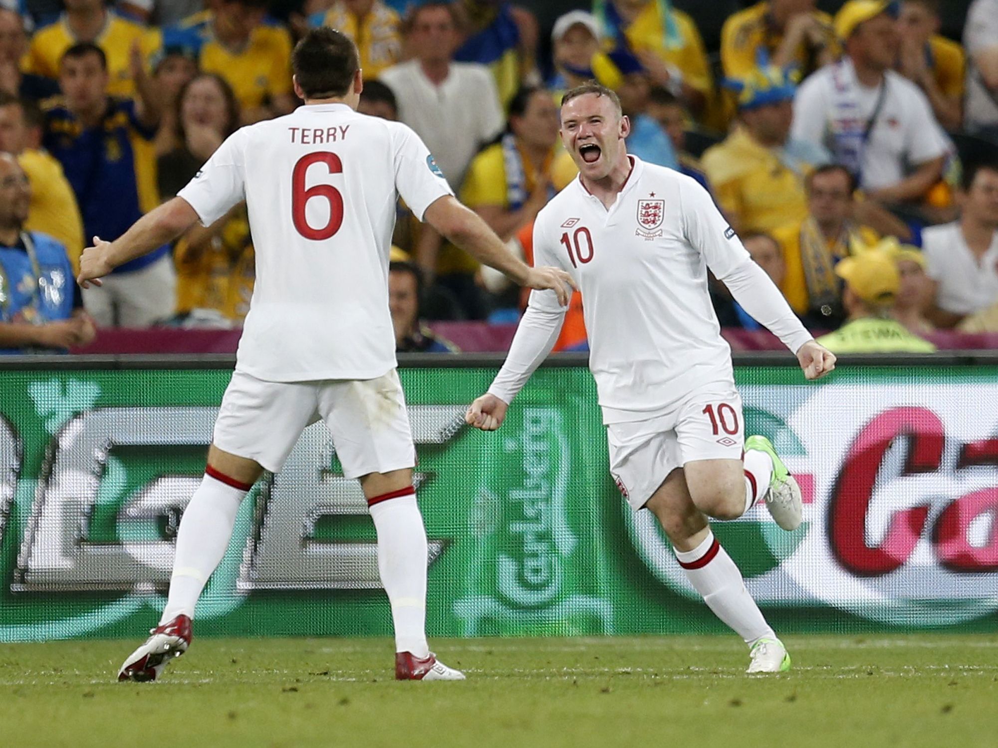 Wayne Rooney mit dem 1:0 für England. Wayne Rooney mit dem 1:0 für England.
