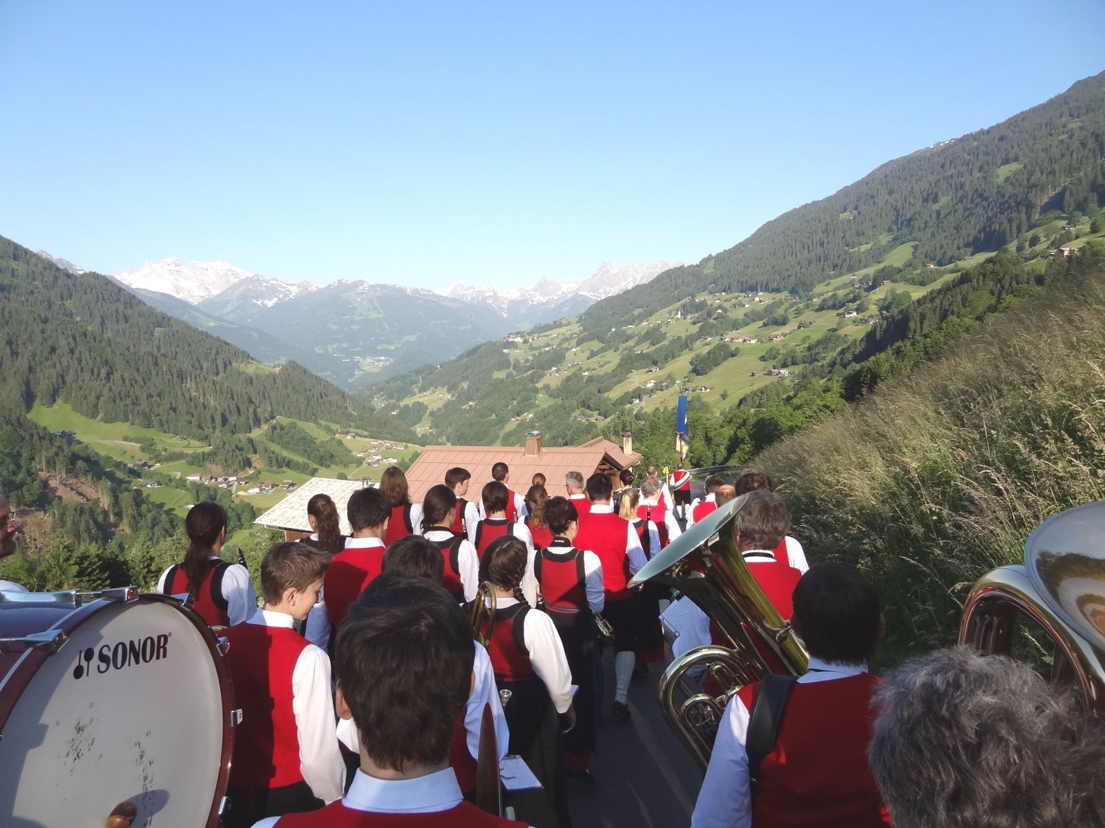Mit klingendem Spiel vom Kristberg talwärts Mit klingendem Spiel vom Kristberg talwärts