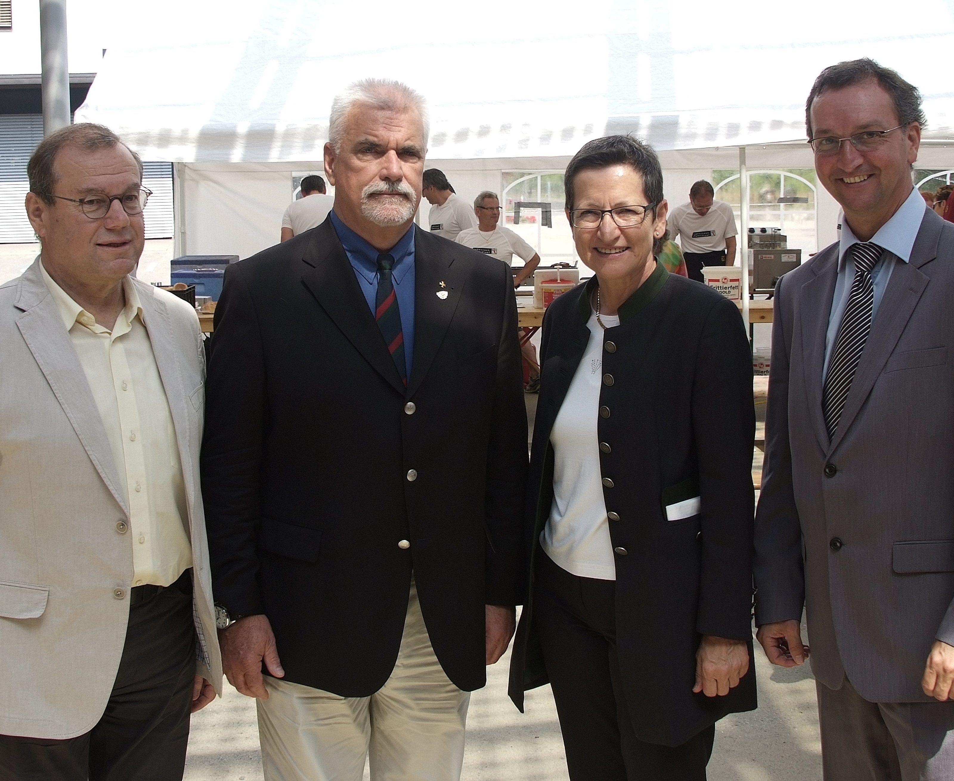 Feierten Jubiläum: v.li. Herbert Schwendinger, Hans Bösch, Greti Schmid, Dieter Lauermann. Feierten Jubiläum: v.li. Herbert Schwendinger, Hans Bösch, Greti Schmid, Dieter Lauermann.