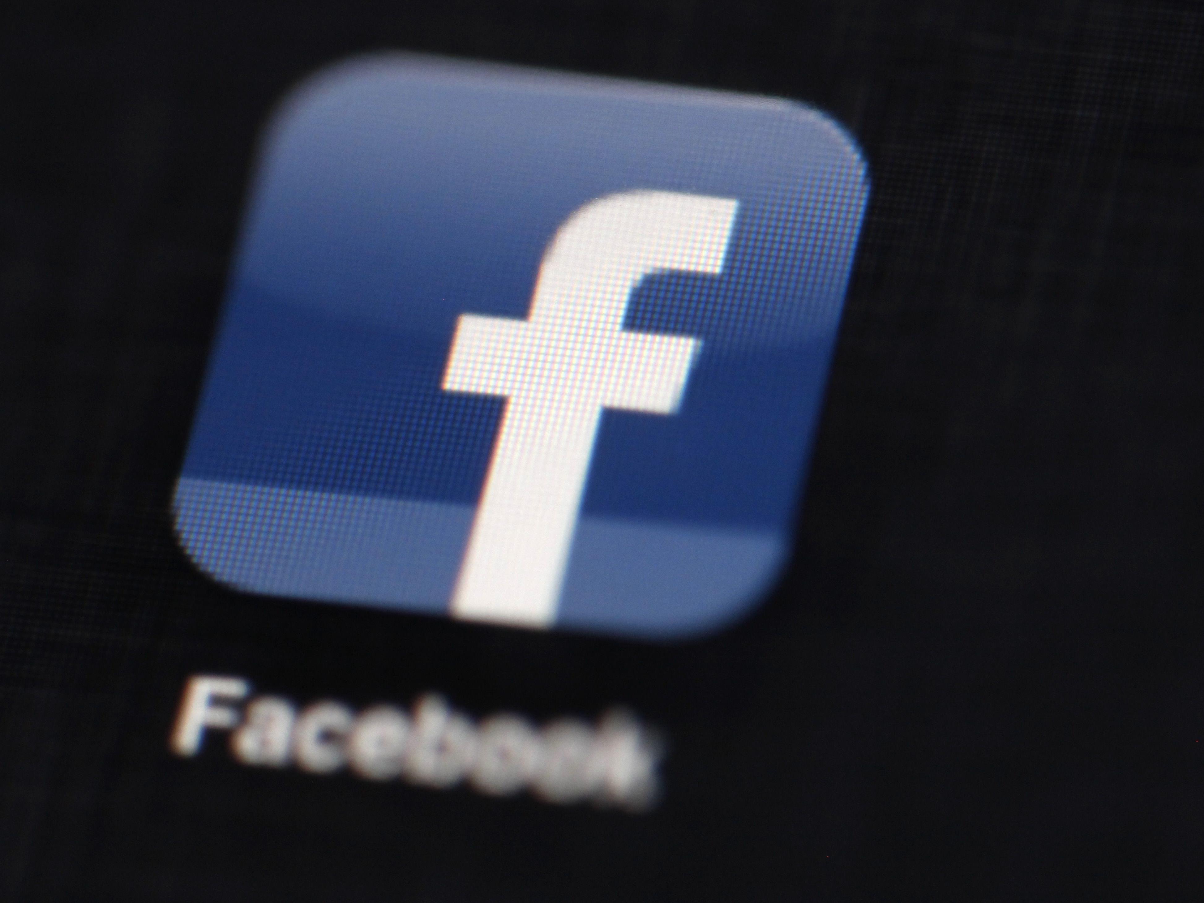 Technische Panne bei Facebook - die Aktie sinkt weiter.
