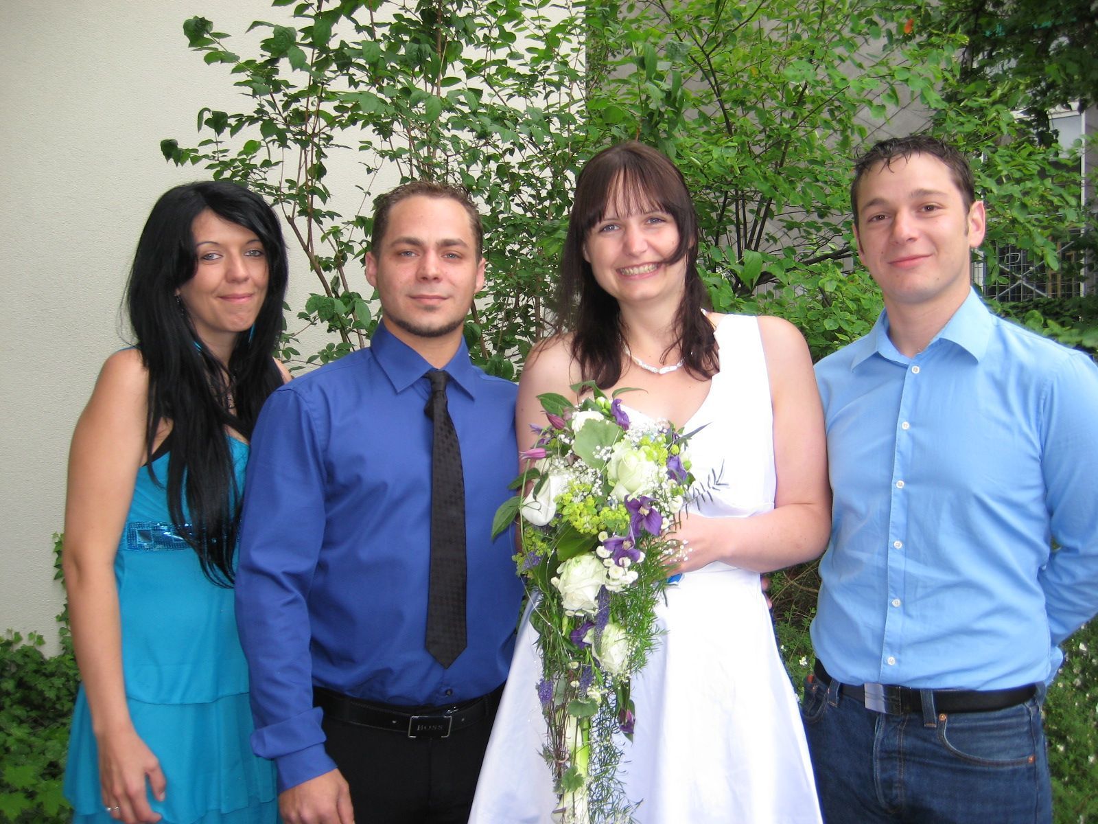 Bettina Grabherr und Marco Linder haben geheiratet. Bettina Grabherr und Marco Linder haben geheiratet.