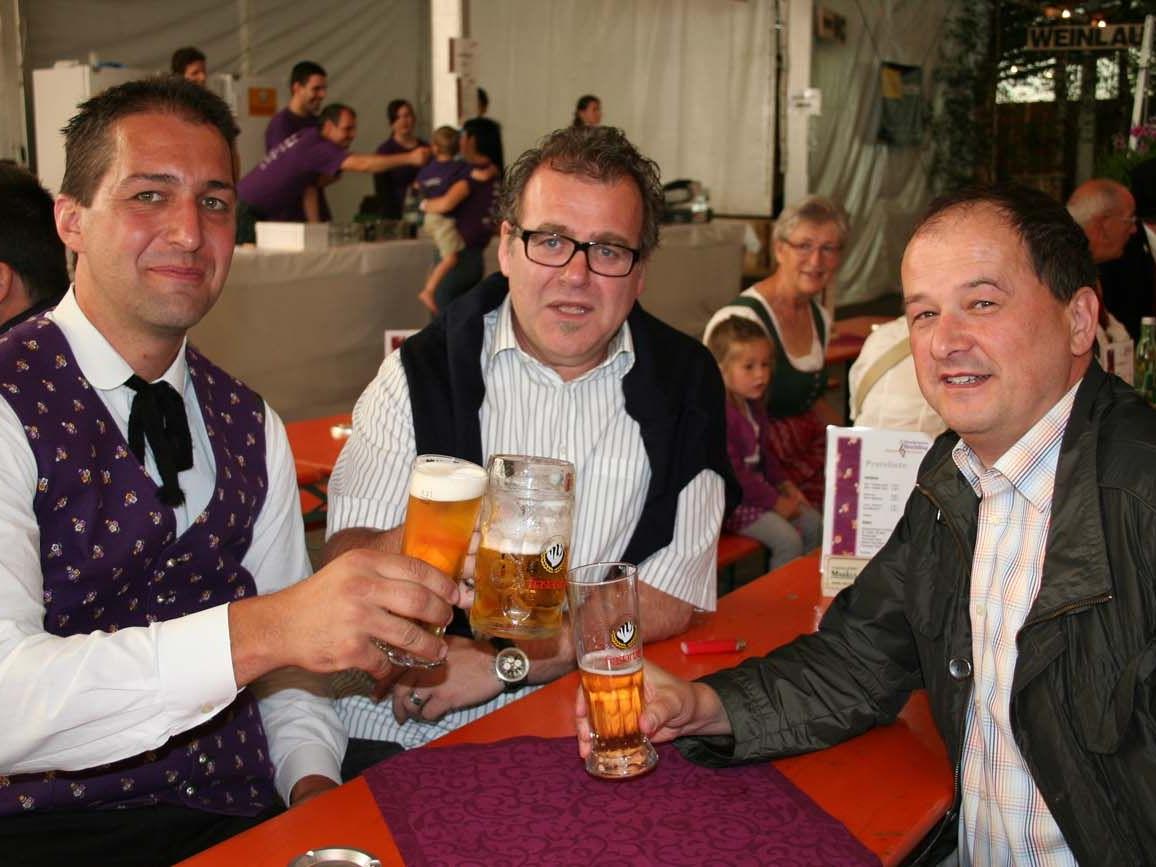 Obmann Andreas Scherer mit den Gemeinderäten Hannes Hackl und Johannes Maier.