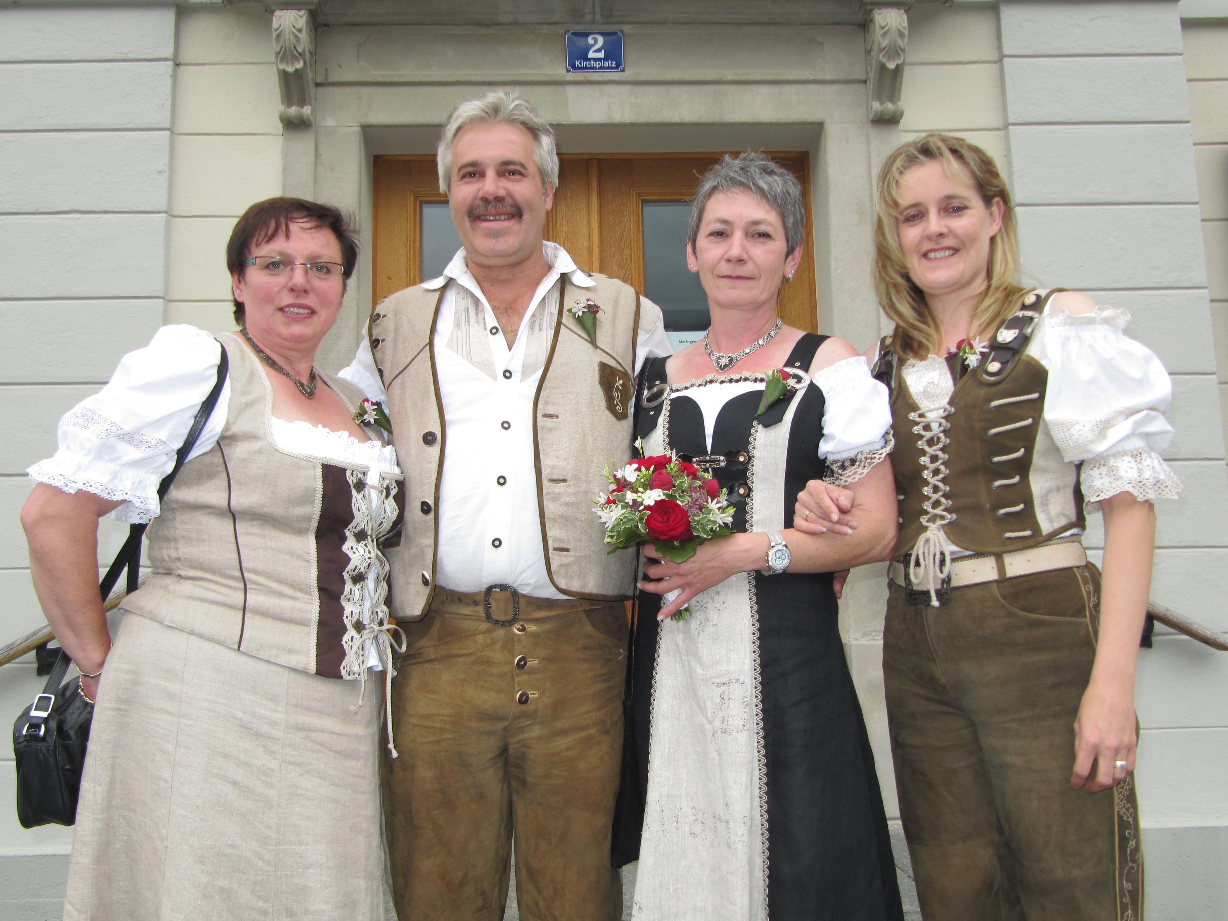 Ingrid Jäck und Bernd Schoppenhauer sind seit 8.Juni glücklich vermählt.