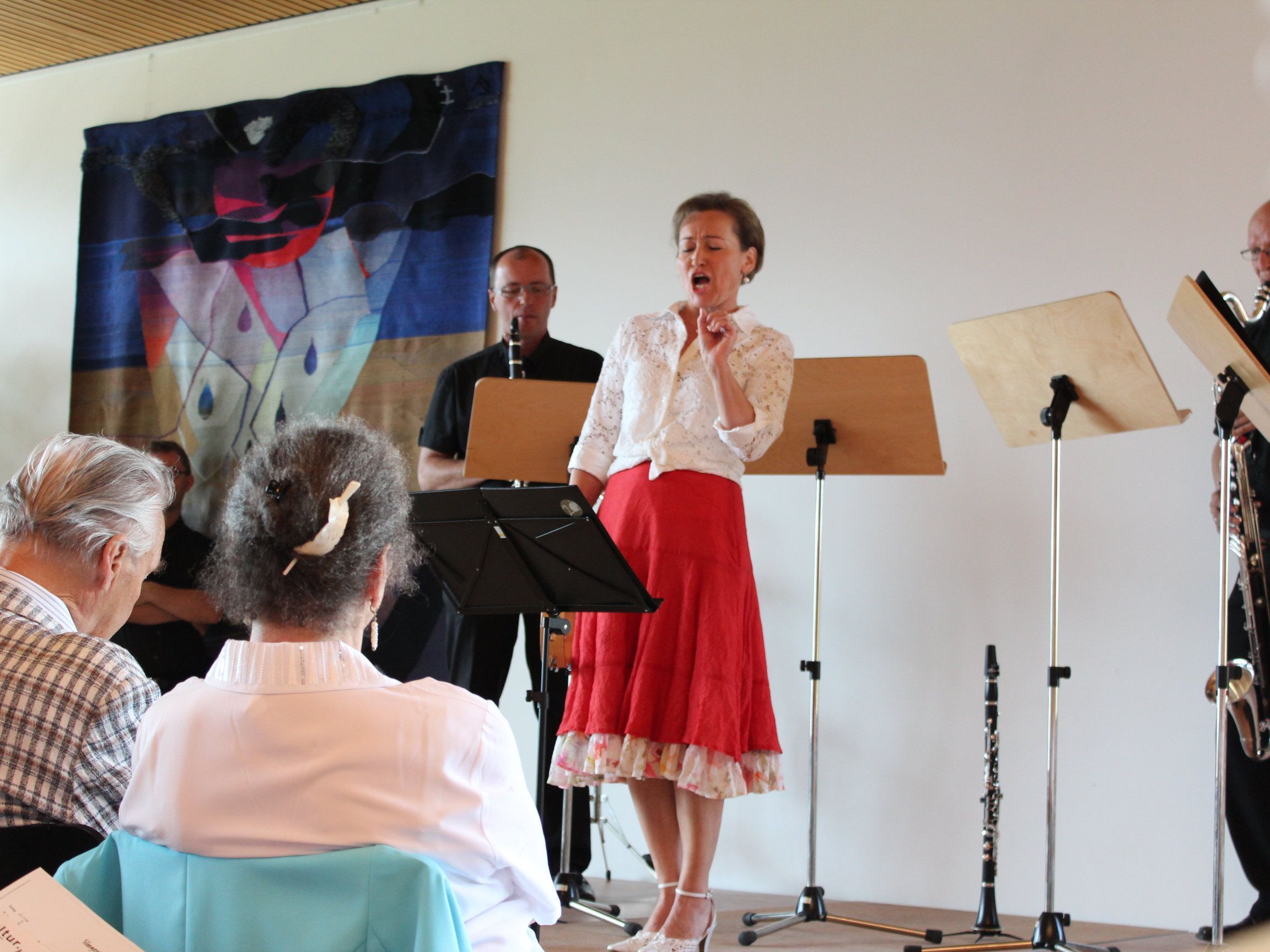 Birgit Plankel und das Klarinettenquartett "Scorzonera" in Bildstein. Birgit Plankel und das Klarinettenquartett "Scorzonera" in Bildstein.