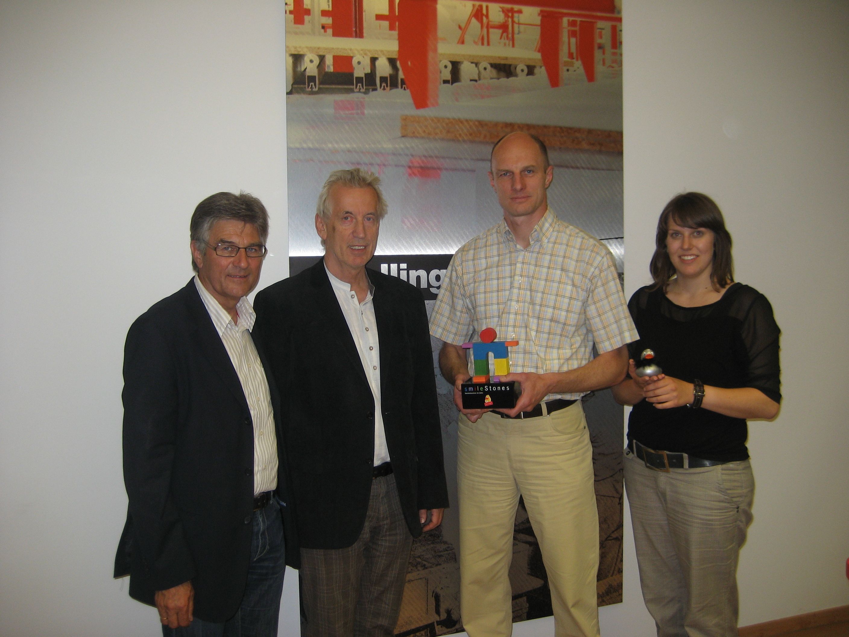 vlnr: Egide Bischofberger, Hubert Löffler, Marketingleiter Stefan Krebs, Marina Töchterle (Marketing) vlnr: Egide Bischofberger, Hubert Löffler, Marketingleiter Stefan Krebs, Marina Töchterle (Marketing)