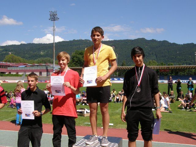 Lucas Schedler auf dem obersten Podestplatz Lucas Schedler auf dem obersten Podestplatz