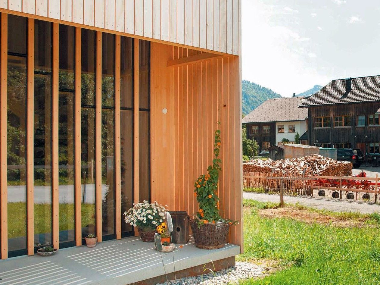 Wandlung: Detailreiche Metamorphose eines Bregenzerwälderhauses. Wandlung: Detailreiche Metamorphose eines Bregenzerwälderhauses.