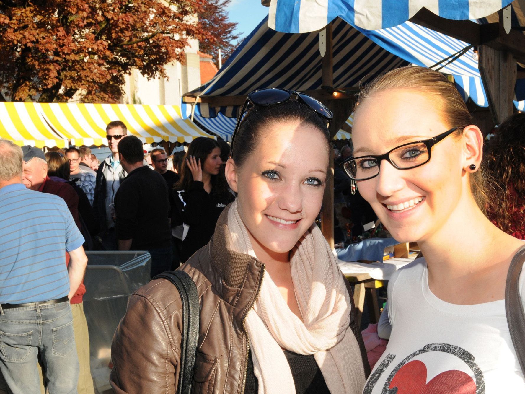 Der Höchster Abendmarkt am Samstag ist ein beliebter Treffpunkt. Der Höchster Abendmarkt am Samstag ist ein beliebter Treffpunkt.