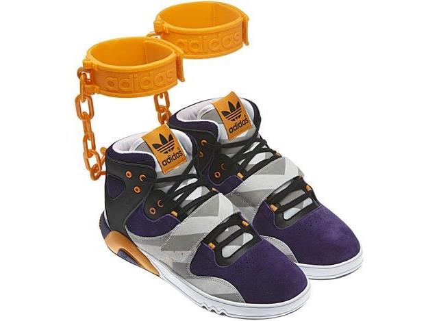 Aufschrei lässt "Sklaven-Schuh" von Adidas wieder von der Bildfläche verschwinden.