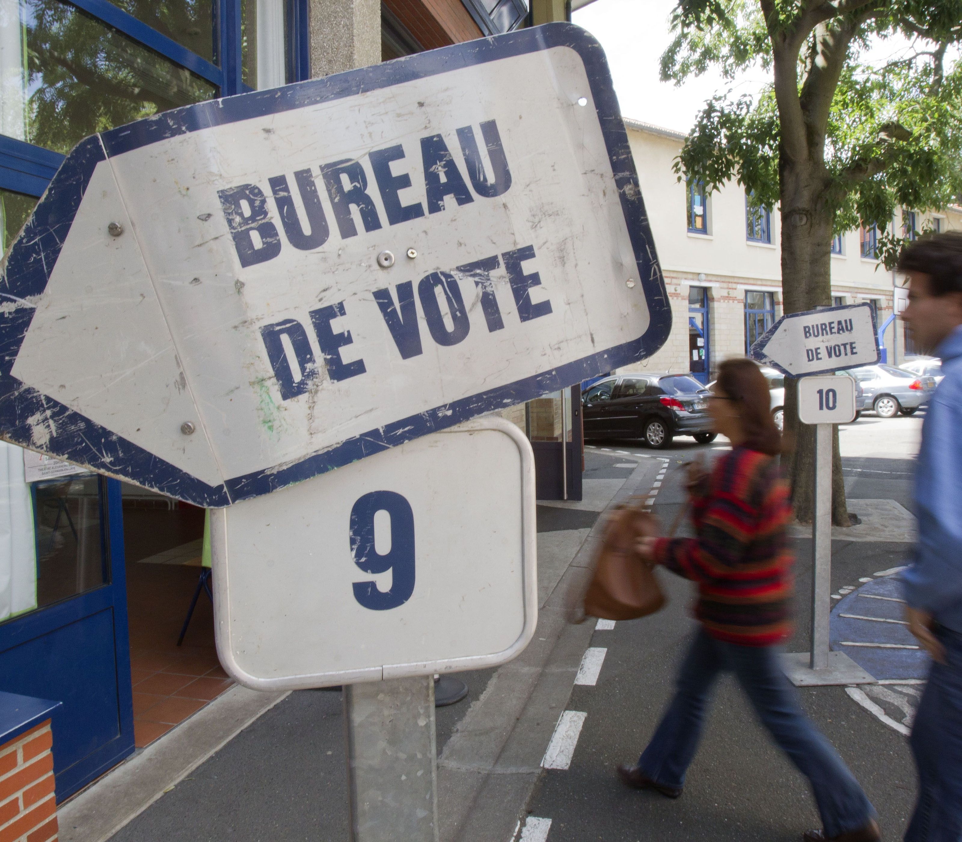 308 Stimmen für PS, 212 für konservative UMP. 308 Stimmen für PS, 212 für konservative UMP.