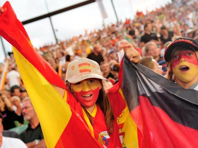 Verkleidete Fans hübschen Veranstaltungen auf. In der Arbeitswelt kommt das mitunter nicht so gut an. Verkleidete Fans hübschen Veranstaltungen auf. In der Arbeitswelt kommt das mitunter nicht so gut an.