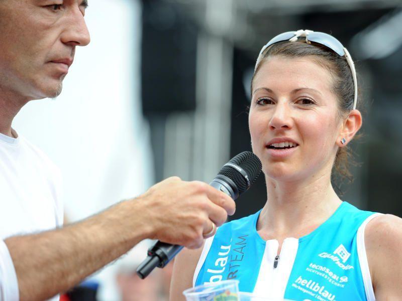Laufwunder Sabine Reiner holt die ÖM-Silbermedaille.