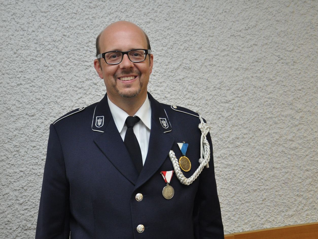 Obmann Lothar Hinteregger: Festvorbereitungen sind lehrreich und fördern die Kameradschaft. Obmann Lothar Hinteregger: Festvorbereitungen sind lehrreich und fördern die Kameradschaft.