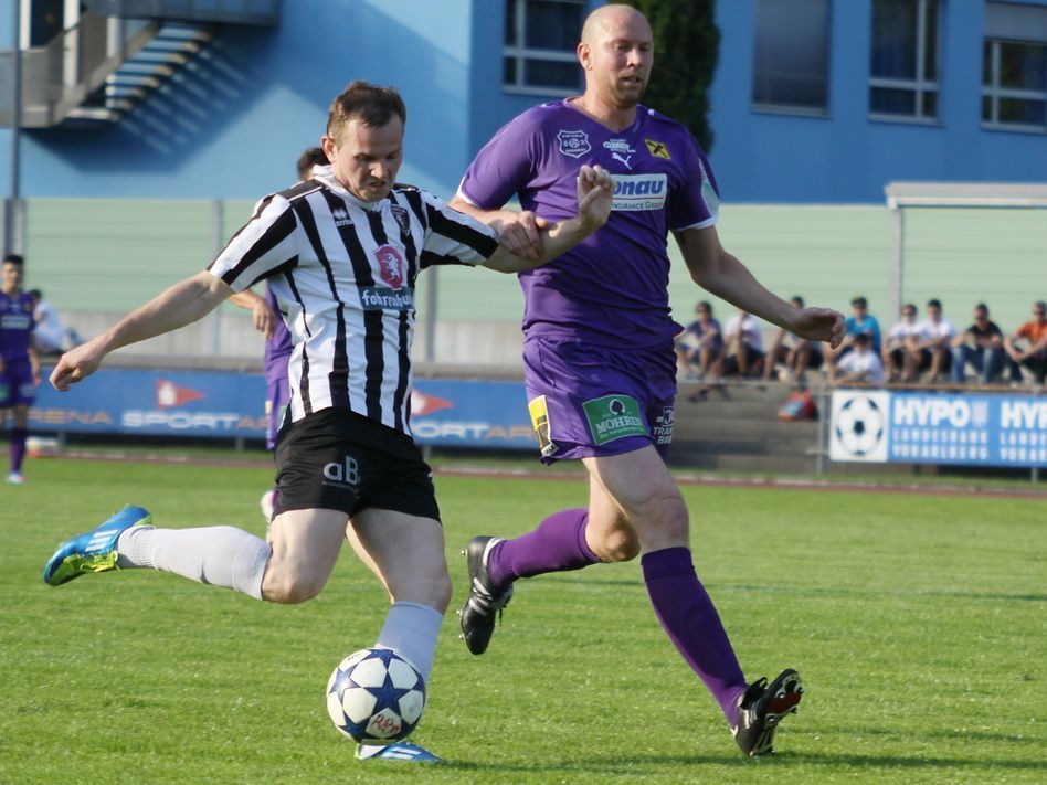 Rätia-Torjäger Bojan Stojadinovic erzielte den letzten Bludenz-Treffer der Saison und wurde "König". Rätia-Torjäger Bojan Stojadinovic erzielte den letzten Bludenz-Treffer der Saison und wurde "König".