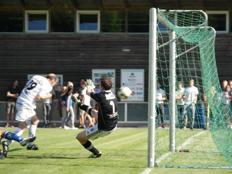 Mathias Mayer erzielte die 1:0-Führung per Kopf für FC Egg.