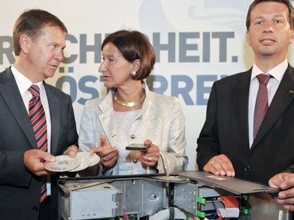 Operation "Carole": 68 Personen alleine in Wien ausgeforscht Operation "Carole": 68 Personen alleine in Wien ausgeforscht