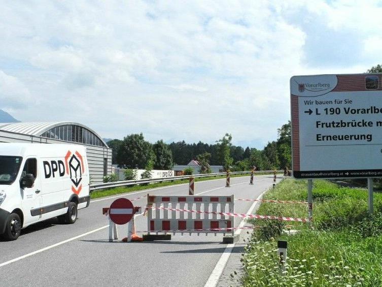 Die Bundesstraße 190 von Röthis nach Rankweil ist für den gesamten Verkehr gesperrt. In Richtung Rankweil-Bregenz ist sie uneingeschränkt befahrbar